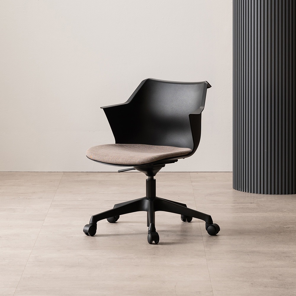 Werksy Tasker Chair (seat fabric)